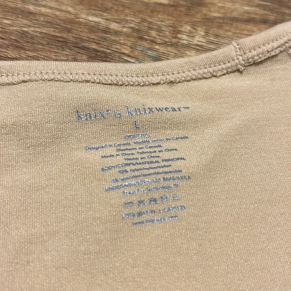 Knix by knixwear tan absorbent underarm undershirt - Picture 2 of 8